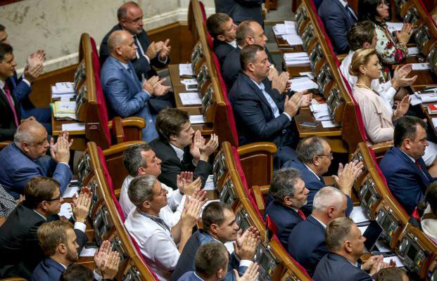 Открытие парламентского сезона: многословный Порошенко и тревожная жизнь судьи