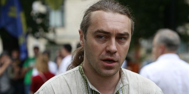 Экс-супруга Мирошниченко рассказала, как он бил дочь за русские слова