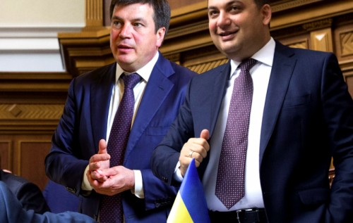 Хамские выходки Гройсмана делают его еще более "токсичным" - Алексей Шевченко