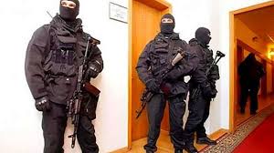 На Крещатике обыскивают магазин сына экс-замглавы налоговой