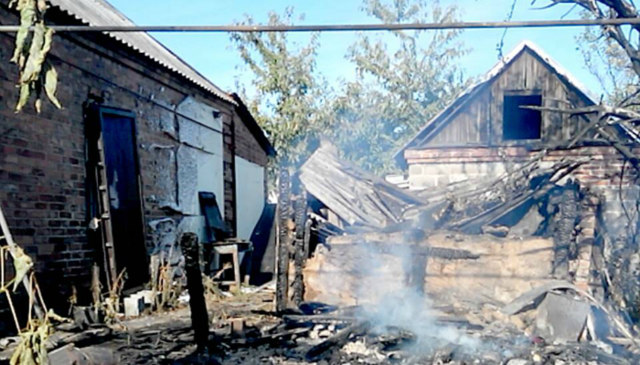 Режим «тишины» в зоне АТО начался с обстрела боевиками жилых домов Марьинки