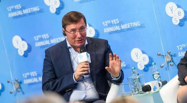 Луценко заявил, что новые депутаты не изменили Раду