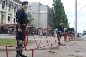 "Выборы в Госдуму": МВД взяло российские диппредставительства под усиленную охрану