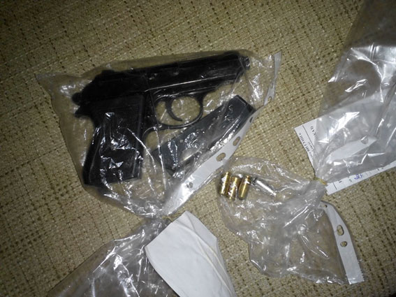 В полтавском супермаркете мужчина устроил стрельбу