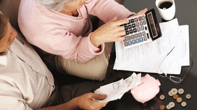 Украинцев лишают субсидий из-за путевок