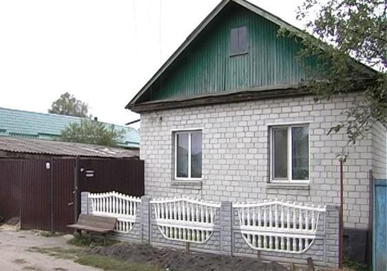 На Сумщине мужчина забил приятеля кирпичом за приставания к жене