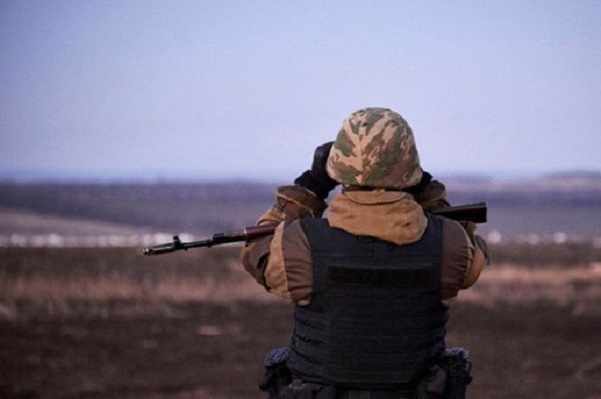 Украинские бойцы недовольны разведением сил на Донбассе