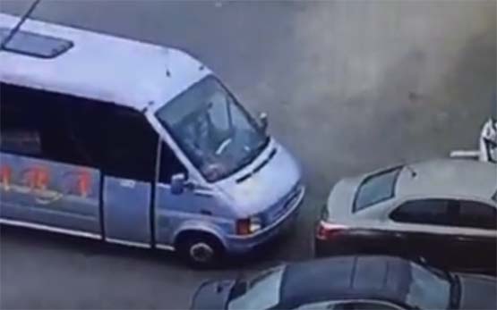 Водитель микроавтобуса, пытавшийся заблокировать убийцу, должен быть награжден, — блогер