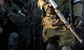 Под Авдеевкой окапывается прибывшая для усиления банда «Гиви»