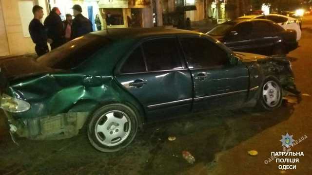 В Одессе виновник ДТП стрелял из пистолета и угрожал ножом свидетелям