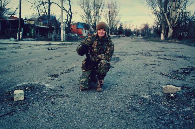 На Донеччині поліція "по бєспрєдєлу" перевернула догори дном будинок дівчини-воїна АТО