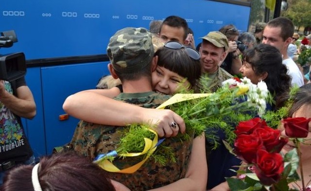 Муженко: Первыми будут демобилизованы лучшие военнослужащие