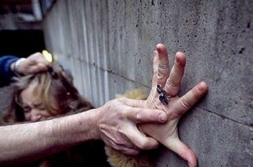 Педофіл регулярно гвалтував дитину, знімаючи все на камеру