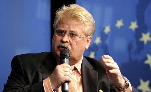 Санкции против России могут продлить сразу на год, — комитет Европарламента