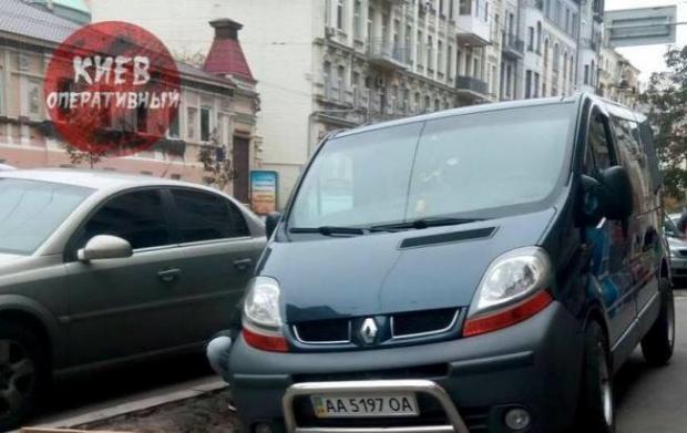 Автокарма: У Києві "герой паркування" отримав по заслугах