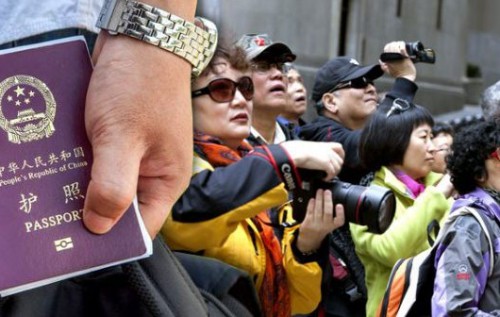 Отримання української візи: як в аеропорту Бориспіль знущаються з іноземців