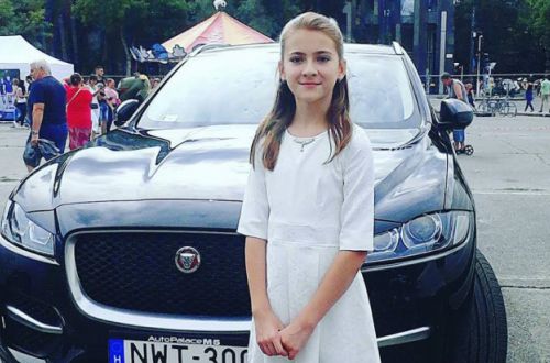 12-річна закарпатська флейтистка заробила своїм талантом на шикарний "Ягуар"