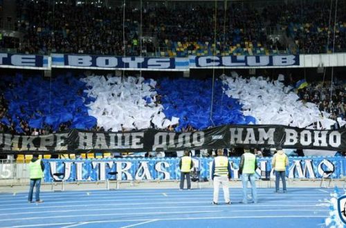 В ультрас «Динамо» появилась новая кричалка, теперь про Моторолу. ВИДЕО