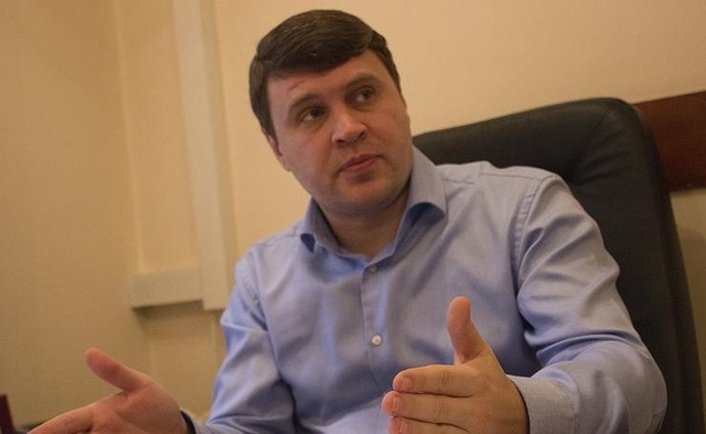 Фирма нардепа незаконно пыталась вывезти 109 контейнеров леса через Одесский порт