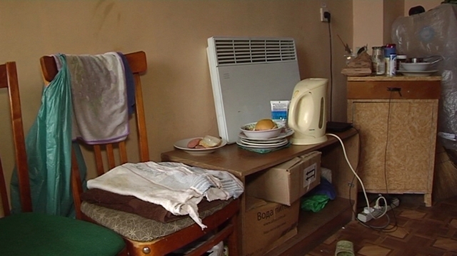 Переселенцы захватили здание школы