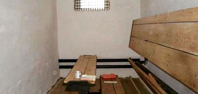 Участница Pussy Riot показала фото ШИЗО, в которое перевели Сенцова