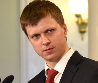 Мільйонер, якому бракує 40 тисяч: хто ініціював підвищення депутатської зарплатні