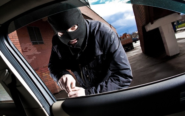 Поліція закликає не залишати автомобілі без нагляду