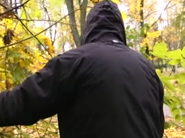 На Прикарпатті дівчата побили ексгібіціоніста (відео)