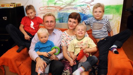 Мер Львова задекларував знак «Самопоміч» і витрати на вивчення англійської мови