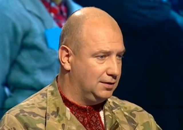 Комбат "Айдара" задекларировал триллион гривен наличкой