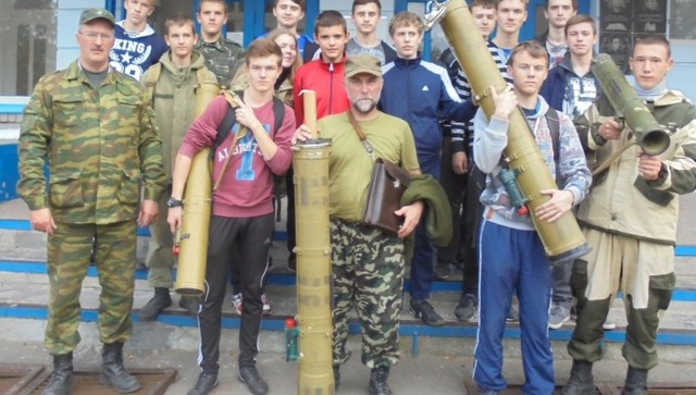 Новоазовск: бывший боевик назначен директором учебного заведения