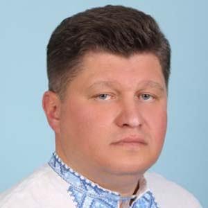 Родина нардепа Дмитренка тримає готівкою майже 2 мільйони гривень