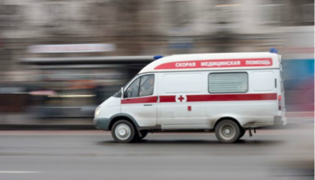 В Харькове в аварию попала скорая с ранеными военнослужащими (ВИДЕО)