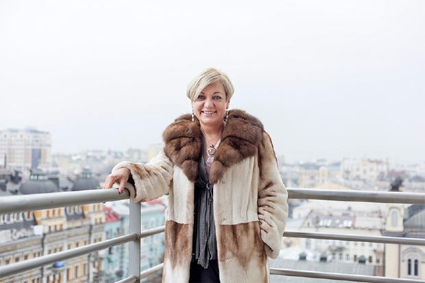 В НБУ рассказали о шубах и золотых украшениях Гонтаревой