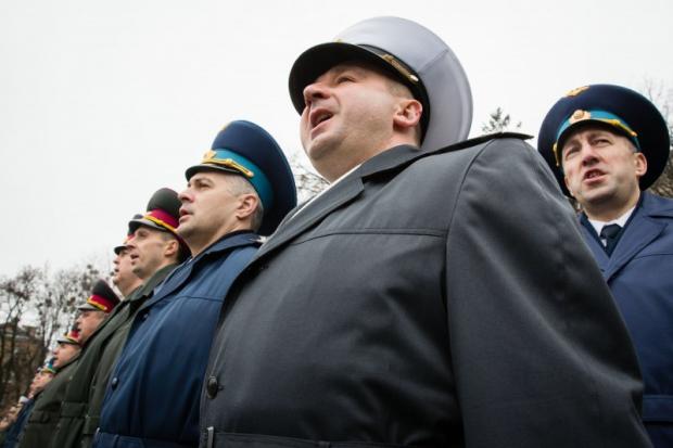 Скромна чарівність генералів: Про те, що задекларували найвищі чиновники Міністерства оборони