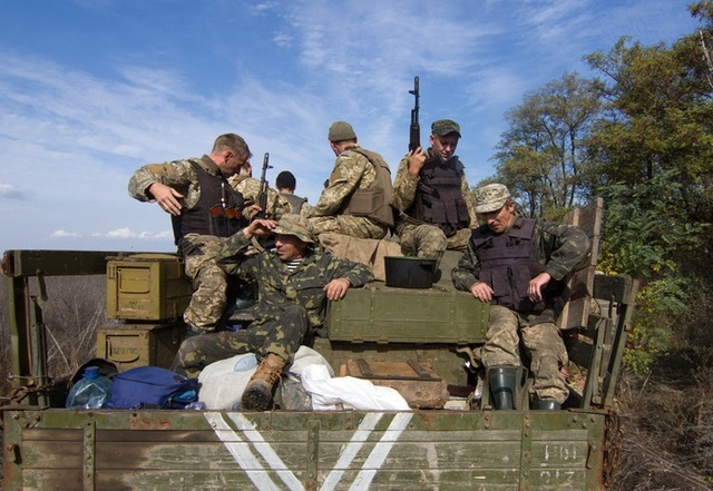 Порошенко уничтожил эту армию: в АТО жалуются на качество контрактников