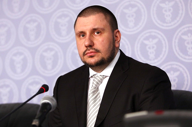 Суд снял арест с недвижимости супруги Клименко