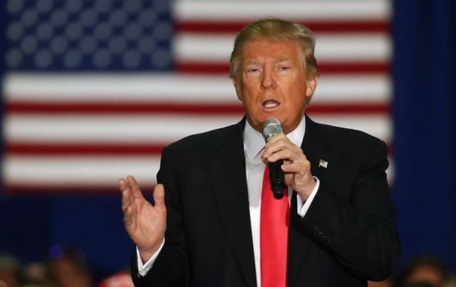 Трампа отстранили от ведения аккаунта в Twitter, - NYT