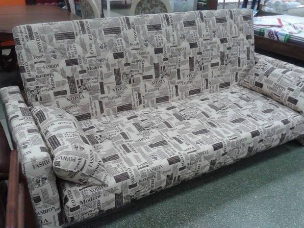 Із приміщення Львівської облради вкрали диван