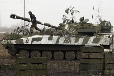 Штаб: Боевики за сутки 54 раза обстреляли позиции сил АТО на Донбассе