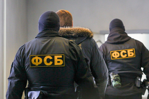 Стали известны личности задержанных в Крыму "украинских диверсантов"