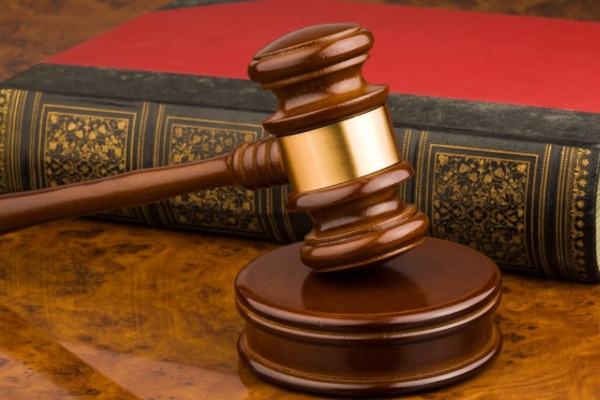 В Польше суд оштрафовал Россию на €1,8 млн за "самозахват" в Варшаве