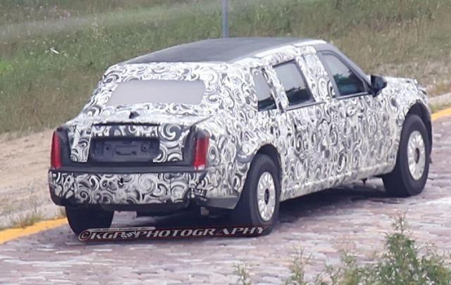 Трамп будет разъезжать на автомобилях за $20 млн