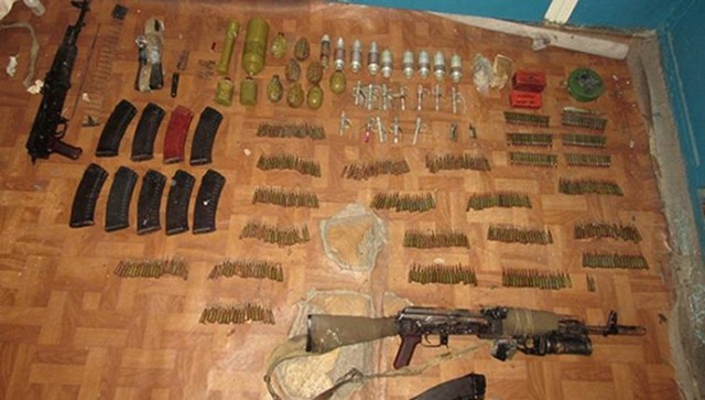 Автоматы, гранаты, взрывчатка, мины, патроны. В Запорожской области нашли схрон оружия