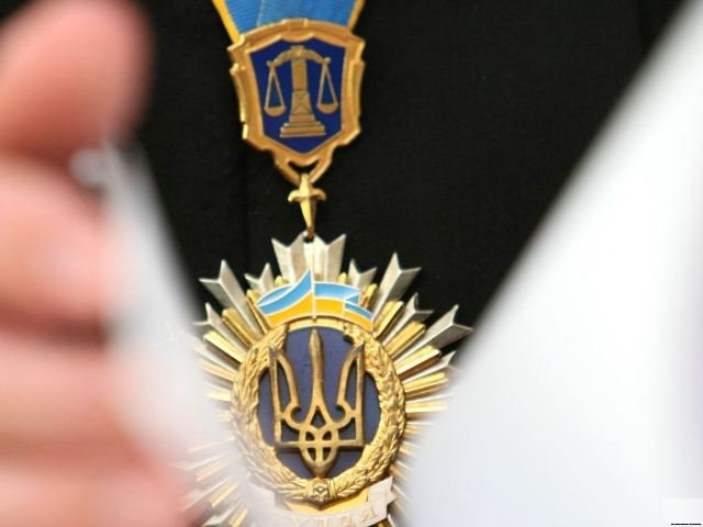 А судді хто?