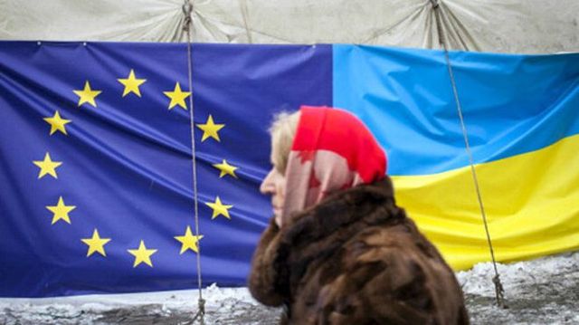 Безвизовый режим для Украины отложили на 2017 год
