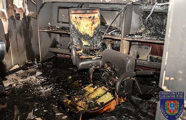 В Одессе неизвестный бросил коктейль Молотова в здании торгового центра, есть пострадавшие