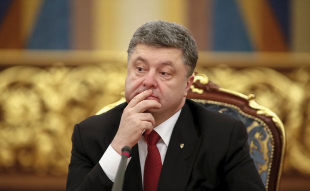 Еще один нардеп назвал Порошенко главным коррупционером Украины