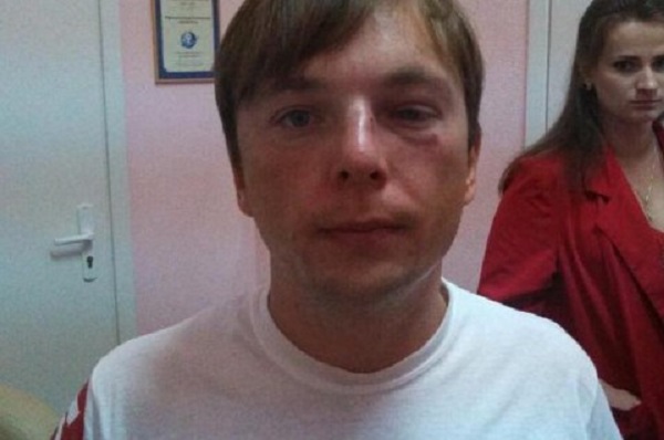 Скандальный журналист с брифинга Тимошенко оказался профессиональным "потерпевшим"