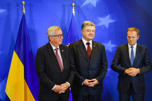 Порошенко назвал четкие сроки по безвизу с ЕС